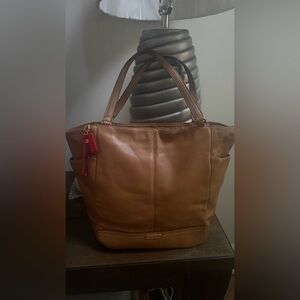 Coach Elegant Brown Leather Tote Bag